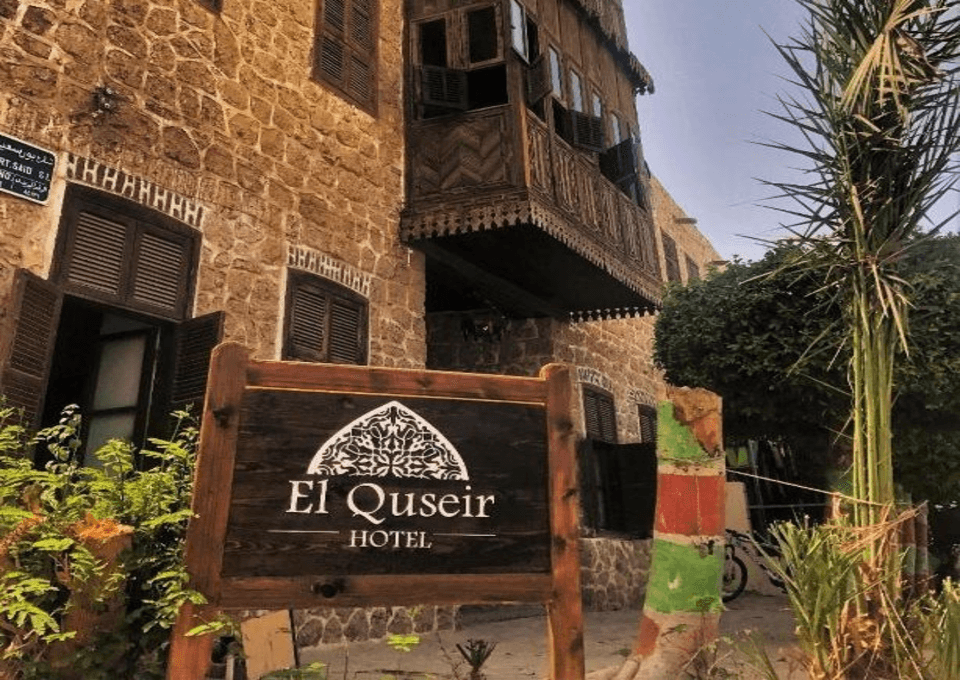 Private taxi to El Quseir for families
