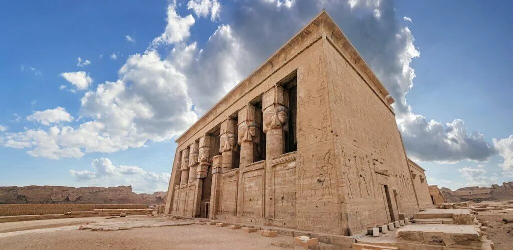 Dander-Temple