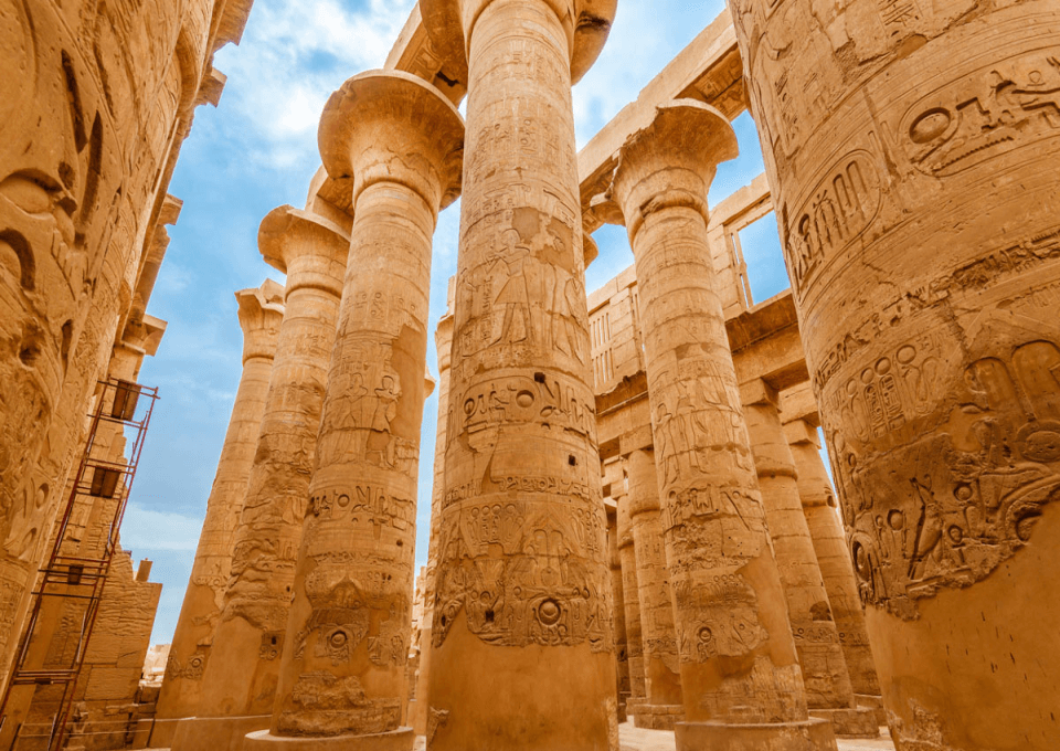 Private taxi from Hurghada Airport to Luxor for families